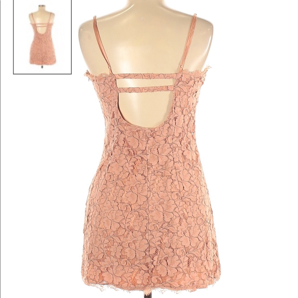 Forever 21 Exclusive Lave flower detail